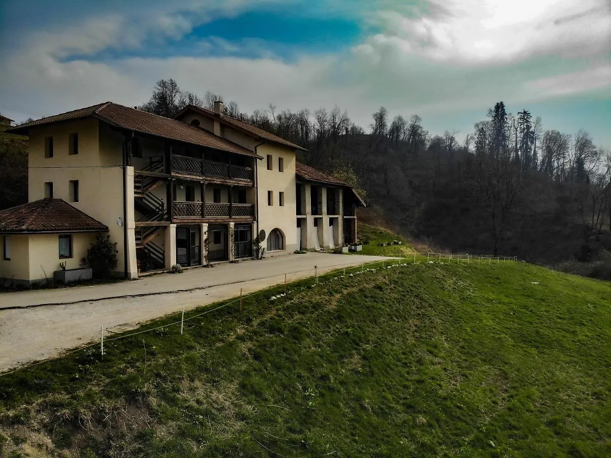 Appartamento Immerso Nella Natura Con Parcheggio - Genziana Sois 0*,  Italia